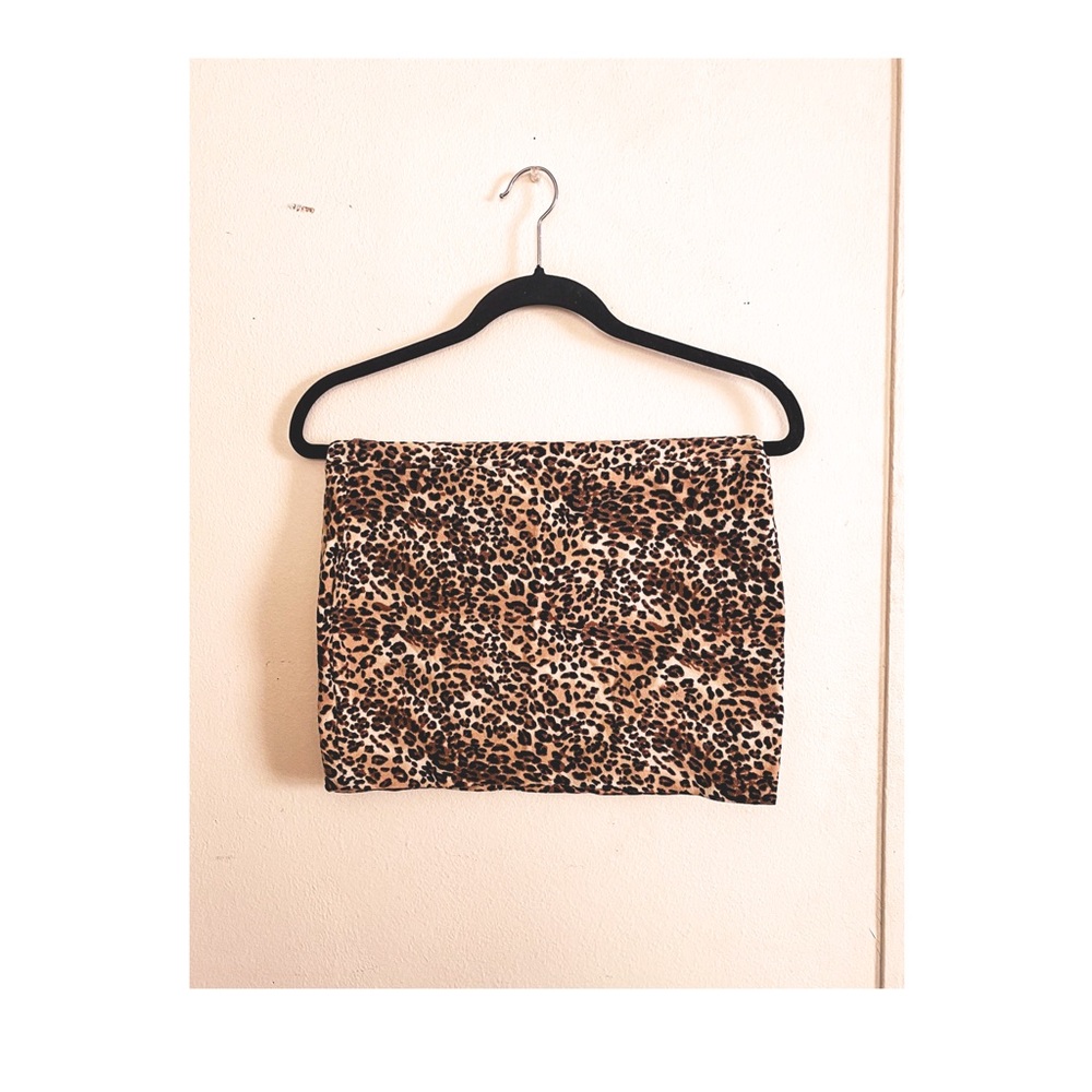 leopard print mini skirt • bad b*tches only